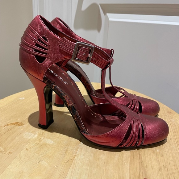 BCBGirls retro metallic red heels - Picture 5 of 5